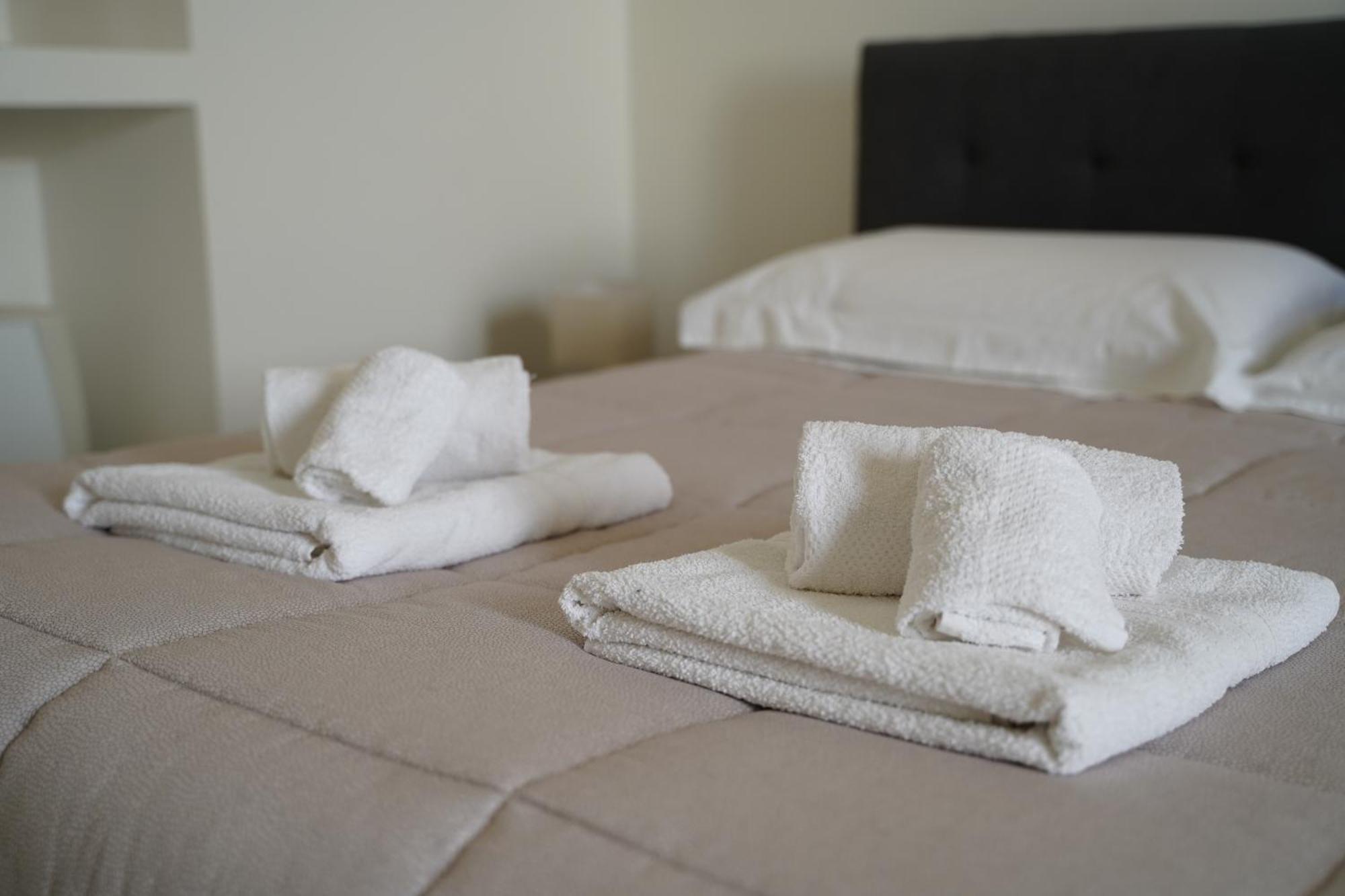 Suite Home D'Aragona เลชเช ภายนอก รูปภาพ