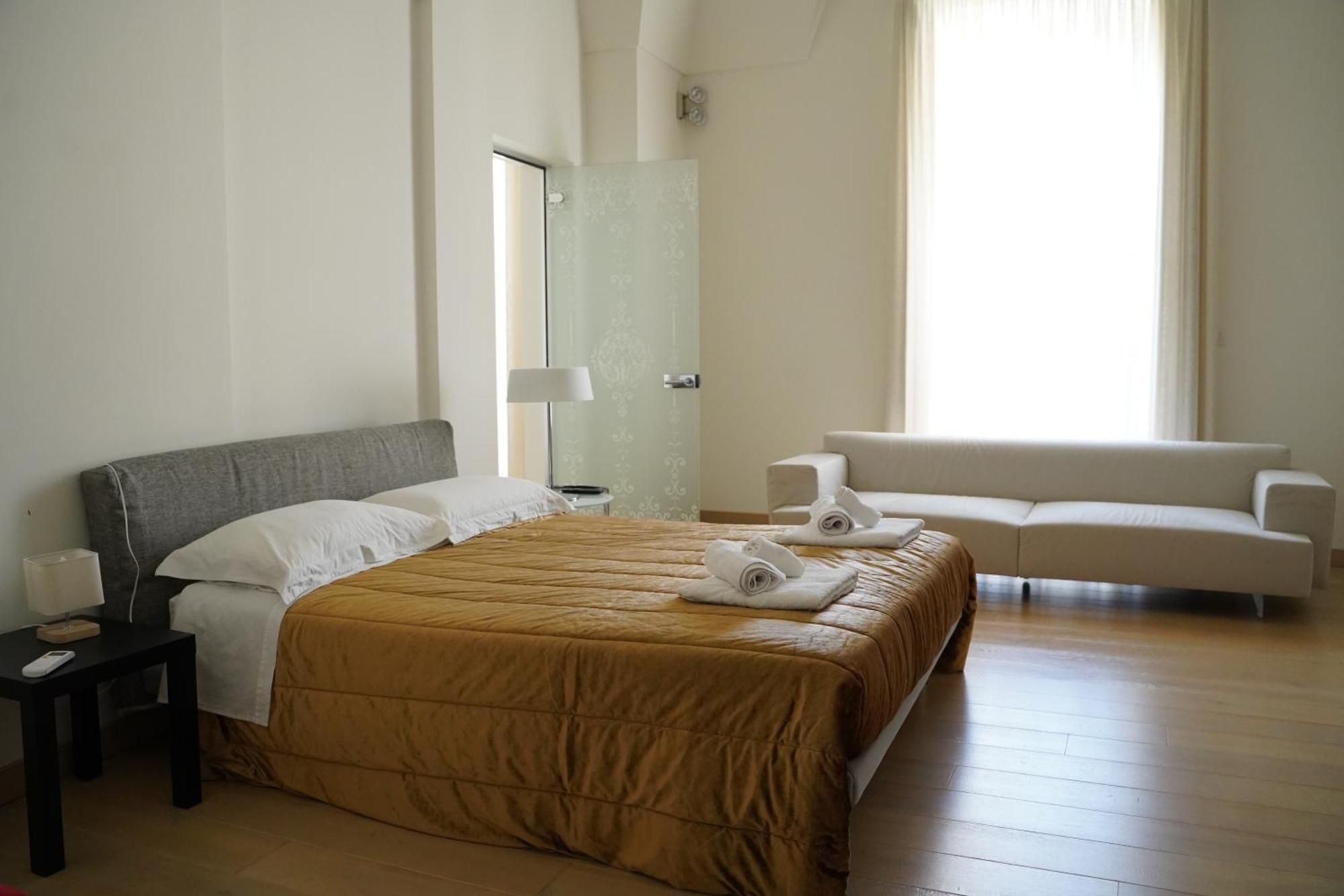 Suite Home D'Aragona เลชเช ภายนอก รูปภาพ