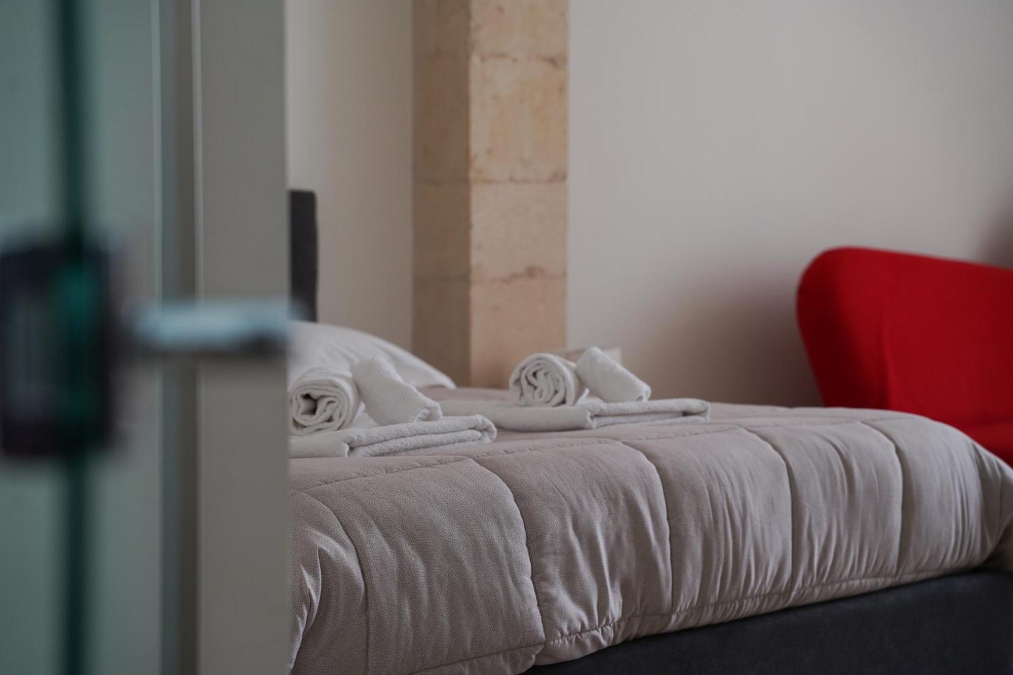 Suite Home D'Aragona เลชเช ภายนอก รูปภาพ