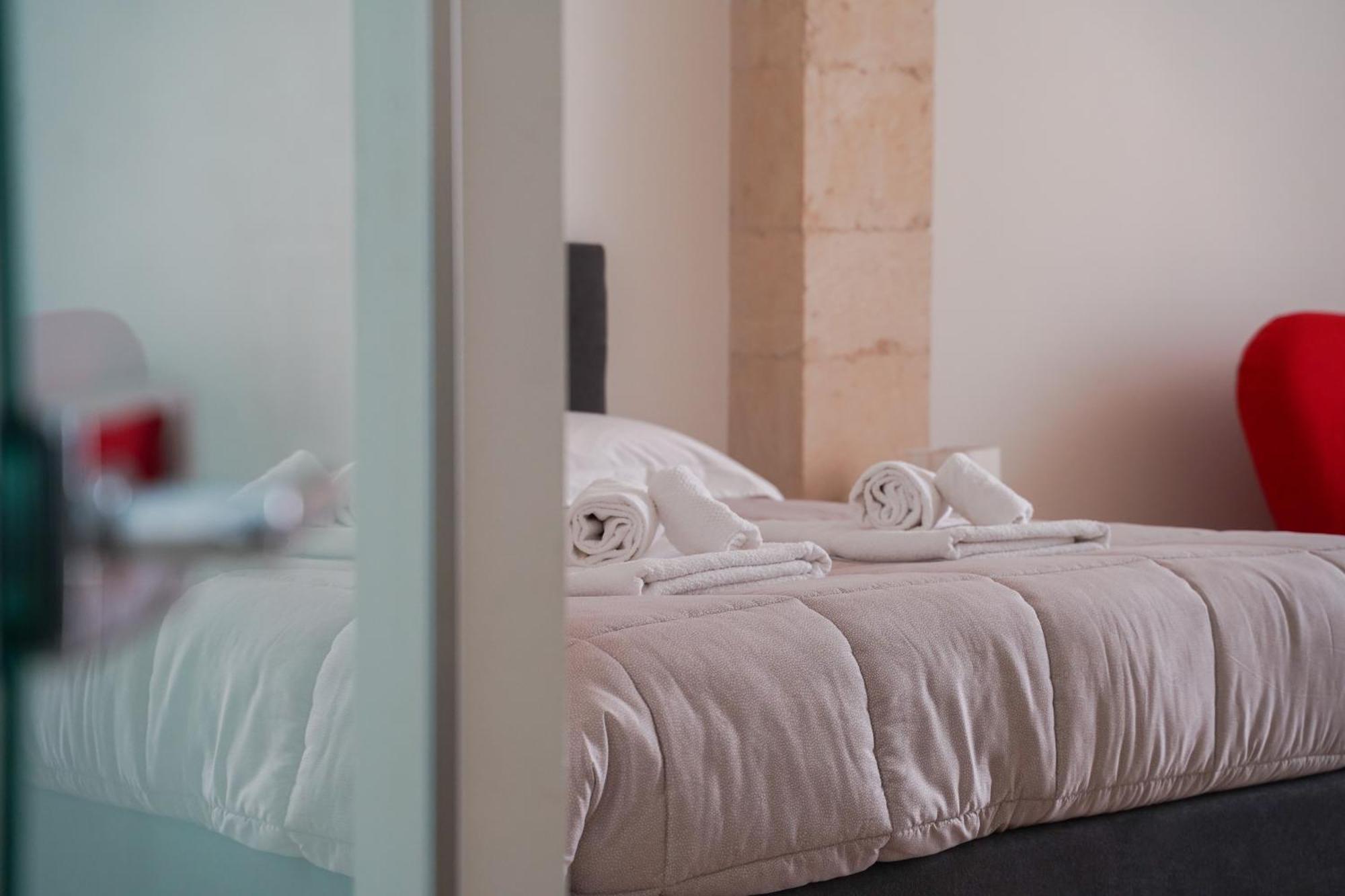 Suite Home D'Aragona เลชเช ภายนอก รูปภาพ