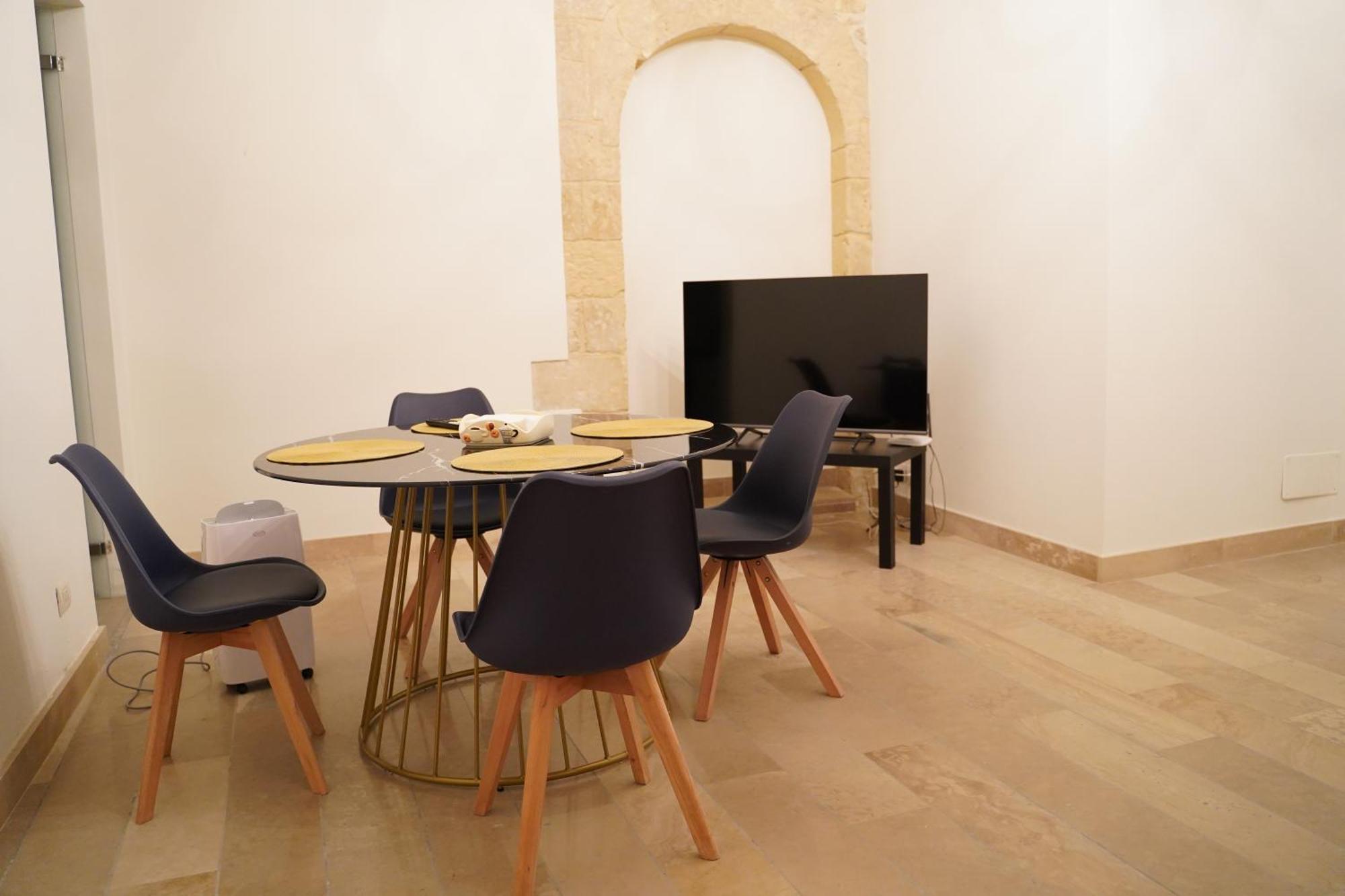 Suite Home D'Aragona เลชเช ภายนอก รูปภาพ